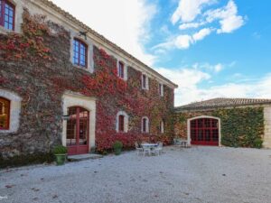 chateau-carbonnieux-couv-miniature